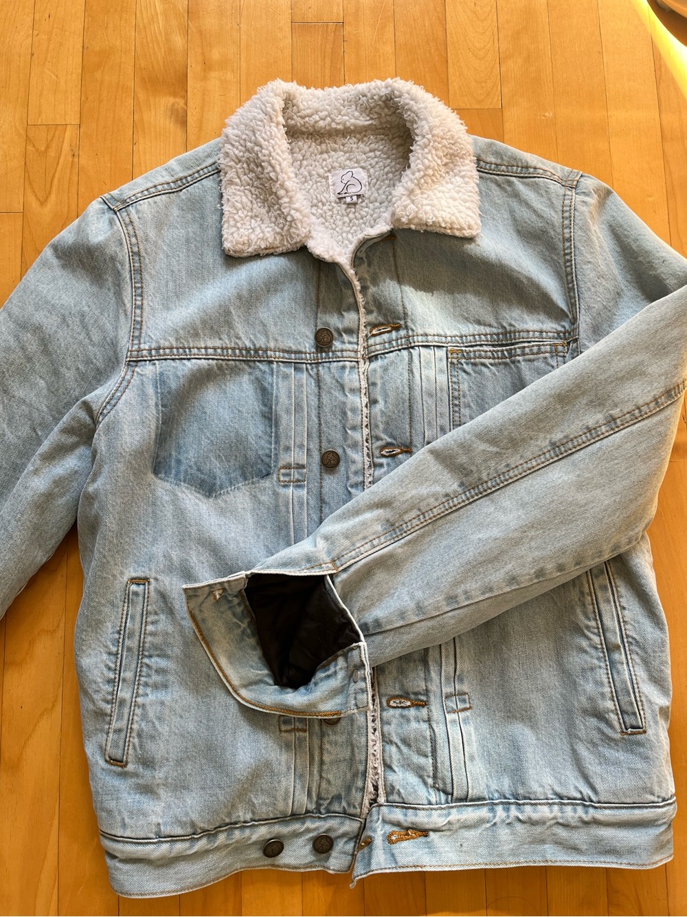 Light Wash Denim Sherpa Jacket - Light Blue